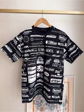 🚩steal Louis Vuitton Black Short-Sleeve Logo Print T-Shirt